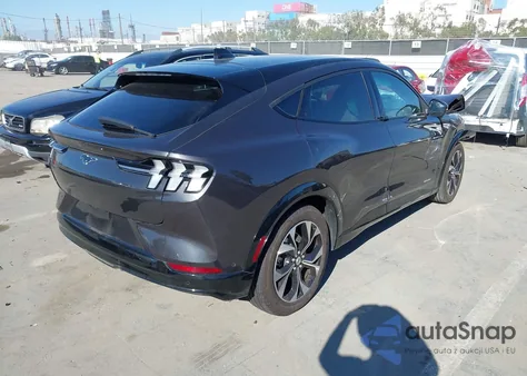 2022 Ford Mustang Mach-E Premium from USA, damaged, VIN 3FMTK3RM4NMA03773